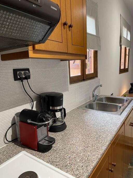 Almond Home Livadia  Ngoại thất bức ảnh