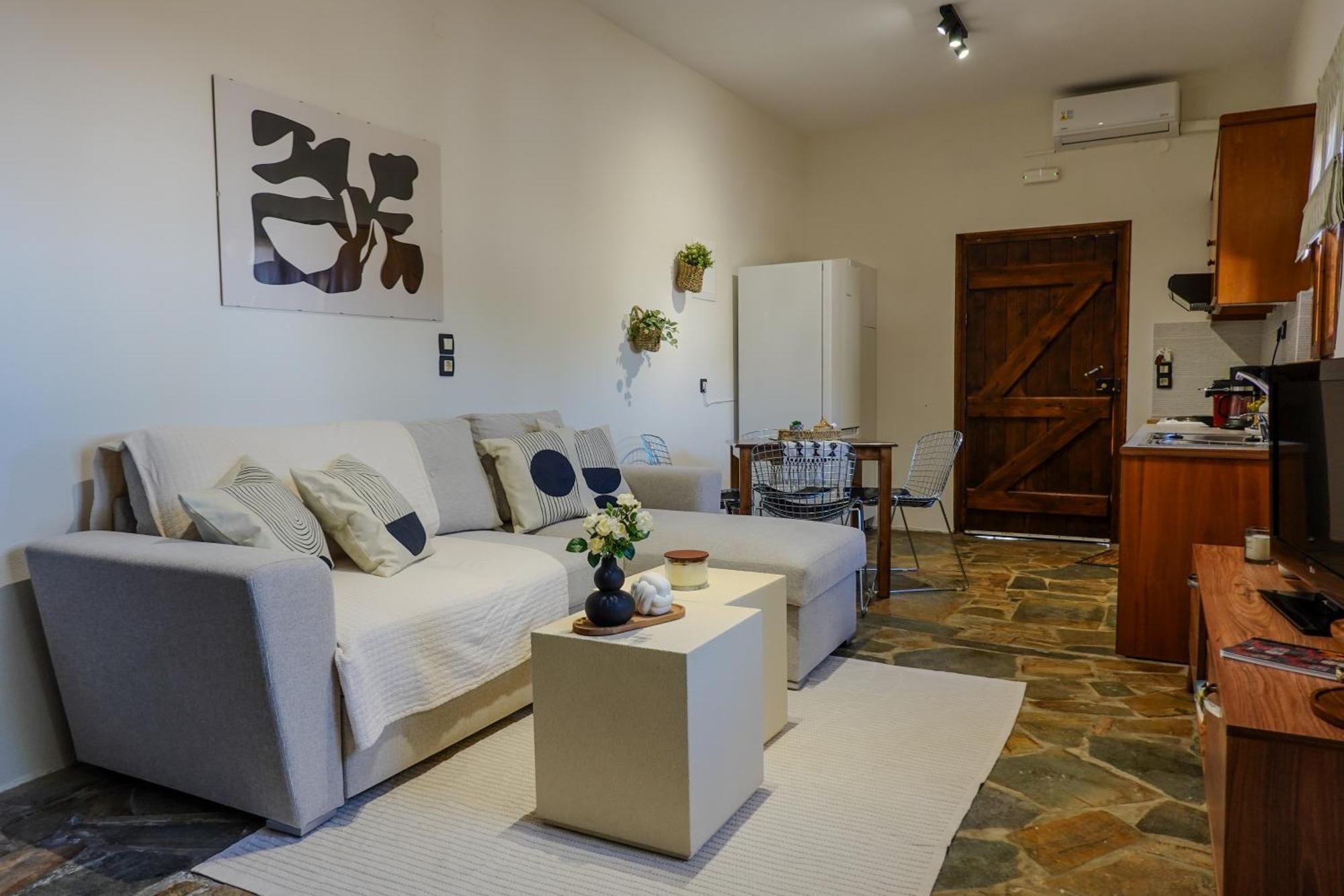 Almond Home Livadia  Ngoại thất bức ảnh
